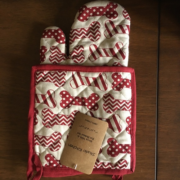 9/13/23 host pick! 🎉🎉Studio Kitchen Pot Holders Dog Bones - Picture 1 of 2